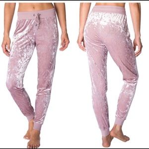 Betsey Johnson Women's pants in mauve 🌸 NWT